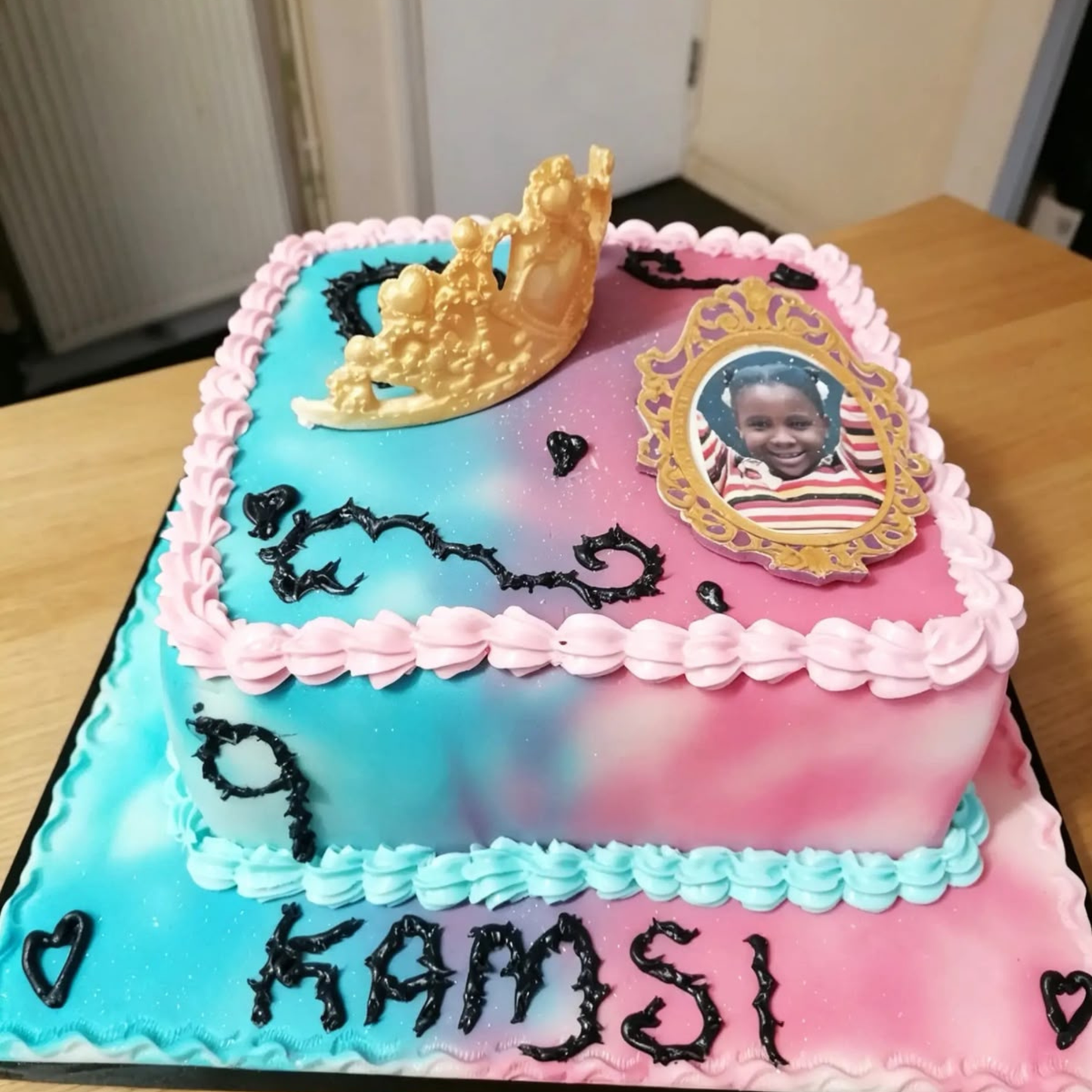 Custom Cake Design 8